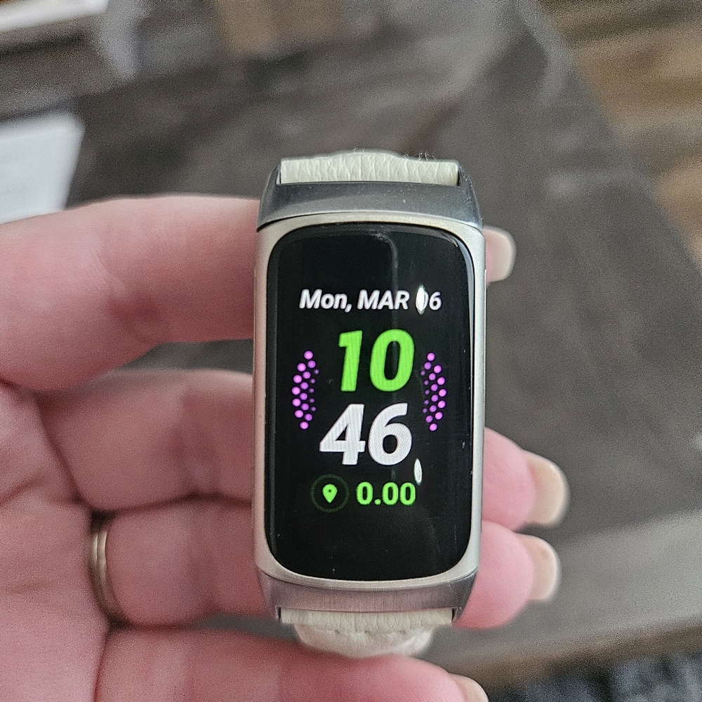 Fitbit Charge 5- gently used